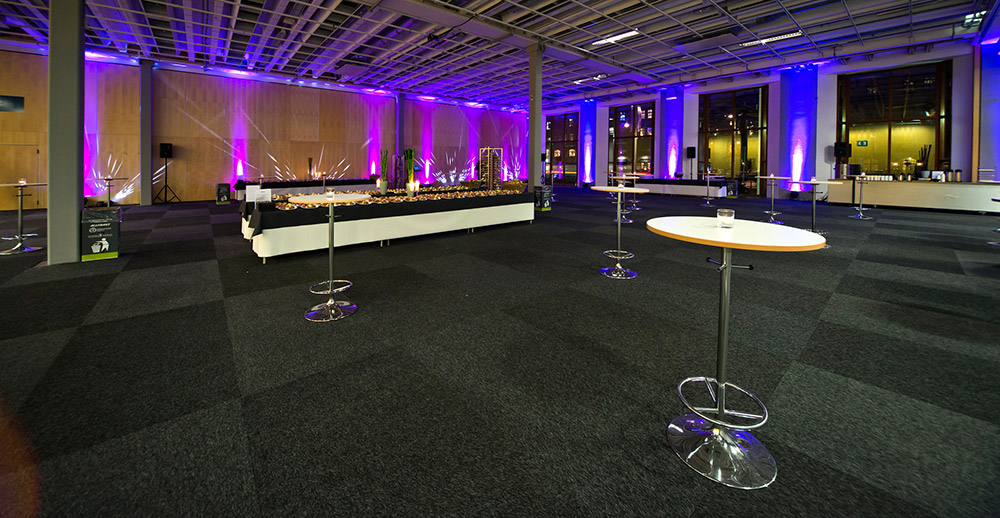 Hall e for meetings