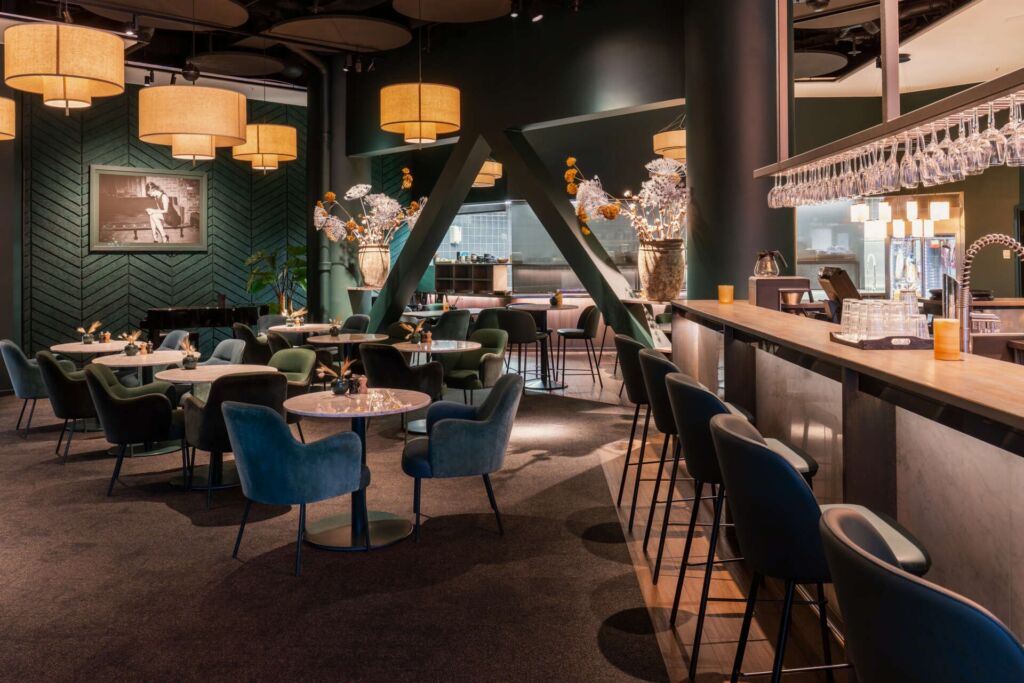 Gothia Towers lobby bar and restaurant