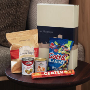 Snackbox with a selection of snacks in a convenient package.